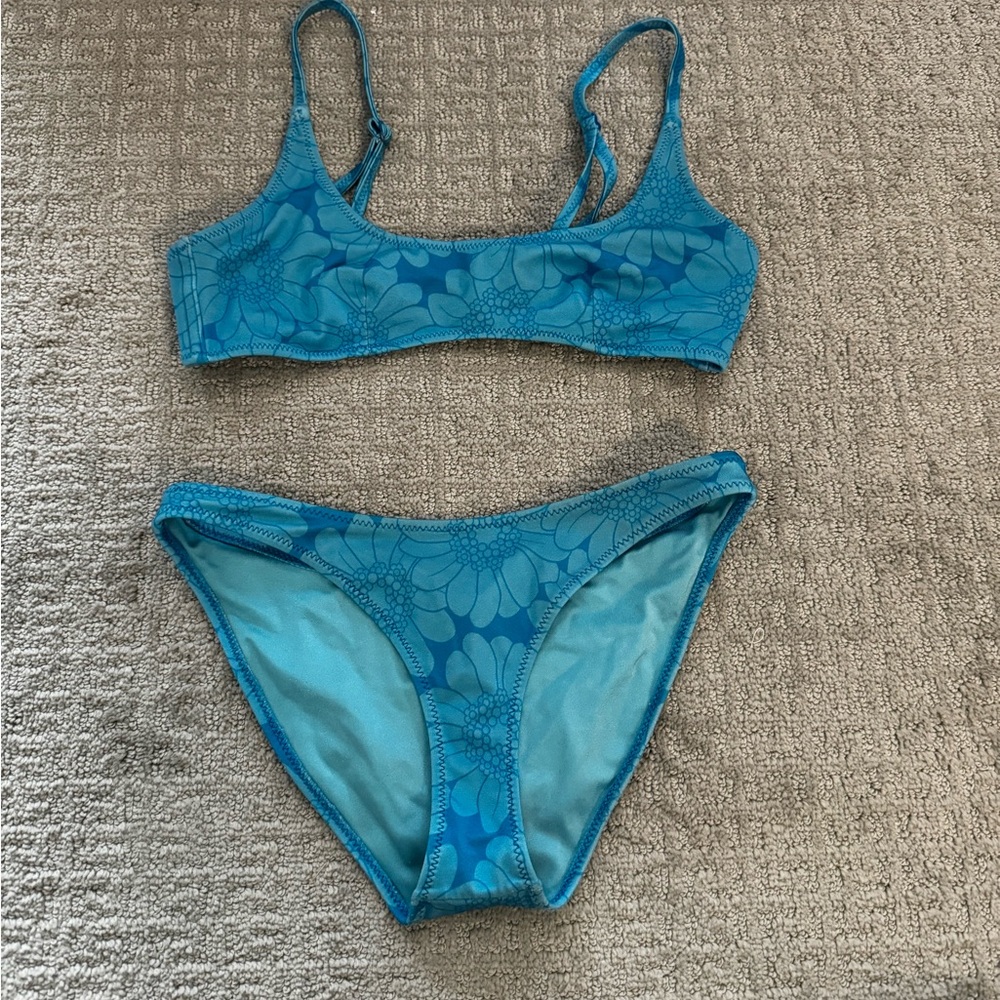 BLUE TRIANGL FLORAL PRINT SWIMSUIT👙👙👙.                $50 OBO